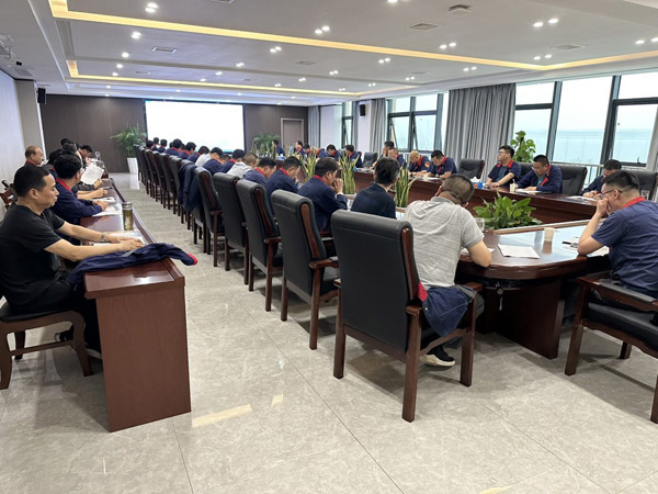 公司召開安全、環(huán)保、職業(yè)衛(wèi)生工作會(huì)議 